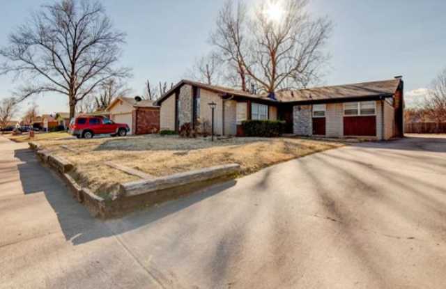 5664 S Boston Ave - 5664 South Boston Avenue, Tulsa, OK 74105