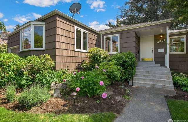 2Bd/1.75Ba Seattle Home Gallery 3