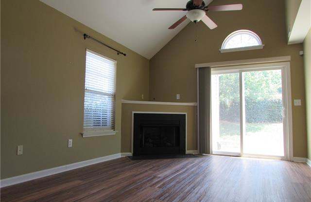 7547 Pilot Cove Court Gallery 3