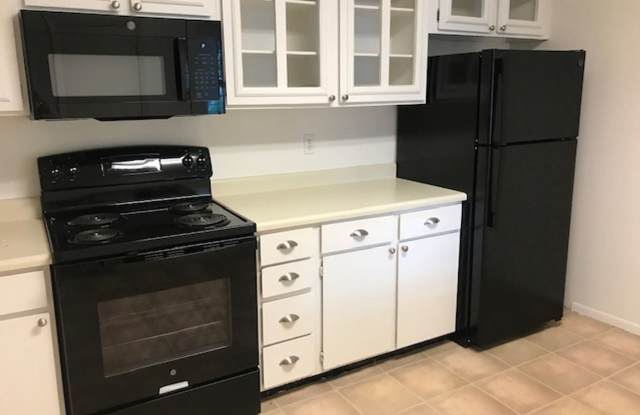 2300 E Geddes Ave #H - 2300 East Geddes Avenue, Centennial, CO 80122