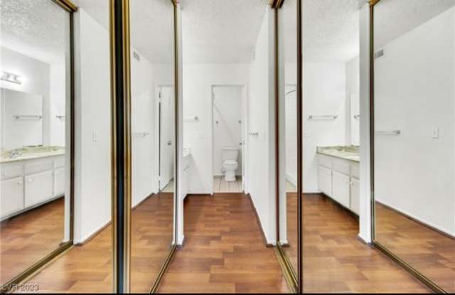 9429 South Central Avenue photos photos