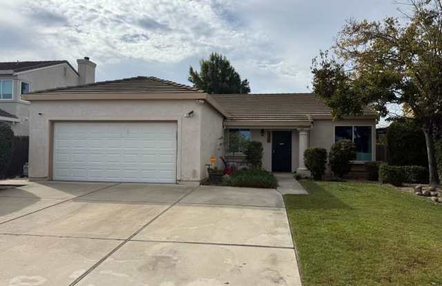 Single story located in Oakley within desirable Vintage Parkway neighborhood!! photos photos