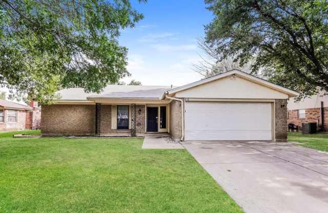 813 Rose Street - 813 Rose Street, Crowley, TX 76036