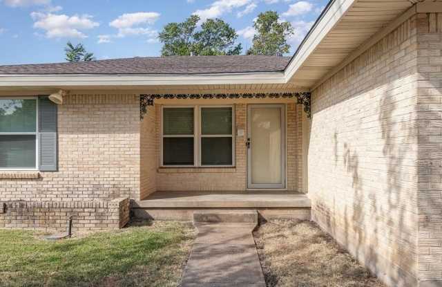 1709 Arrow Lane Gallery 2