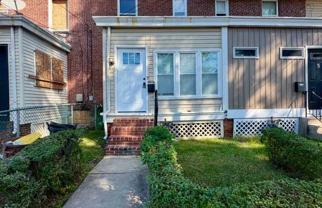 Charming 3-Bedroom Townhouse Collingdale Borough. Available NOW! Gallery 1