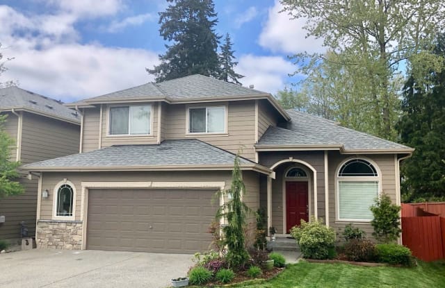 10306 Holly Dr. - 10306 Holly Drive, Everett, WA 98204