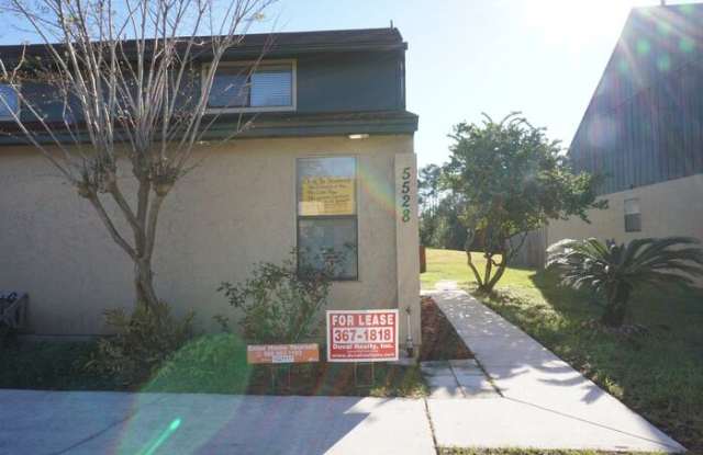 5528 Greatpine Lane South Gallery 1