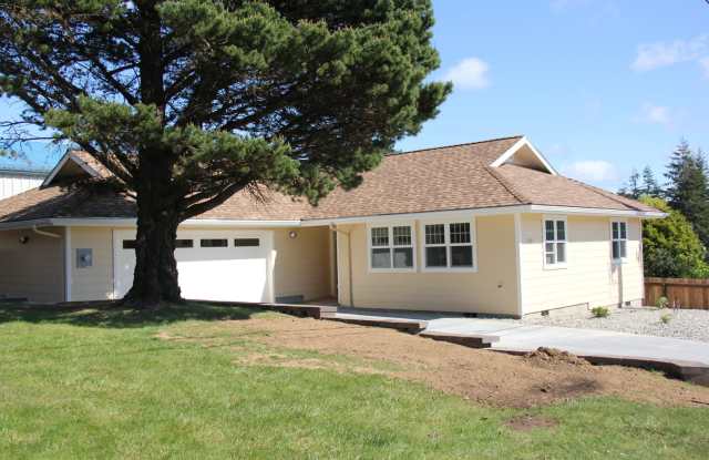 3 Bed, 2 Bath Single Level Home photos photos