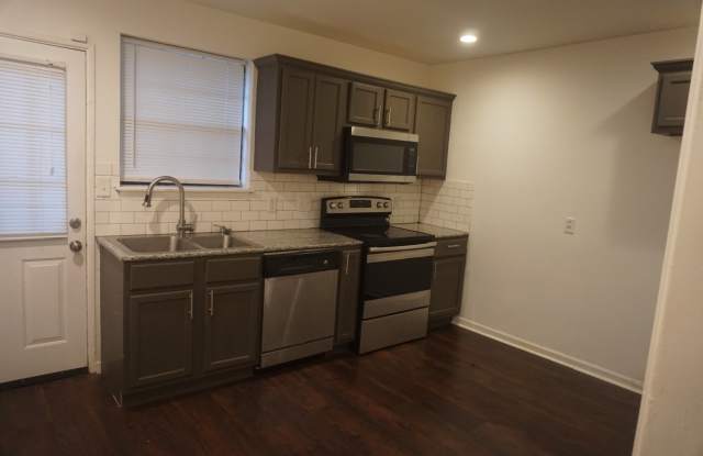 1324 Federal Dr photos photos