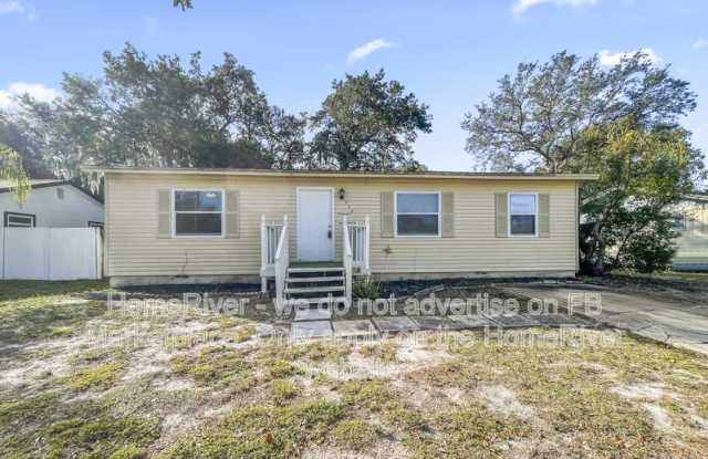 956 Osceola Trl - 956 Osceola Trail, Casselberry, FL 32707