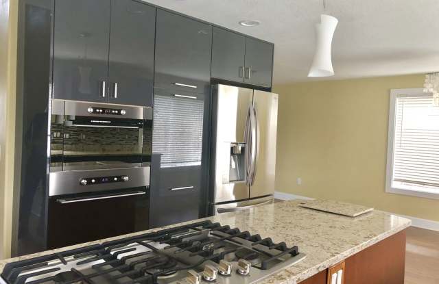 19517 SE 42nd Circle Gallery 3