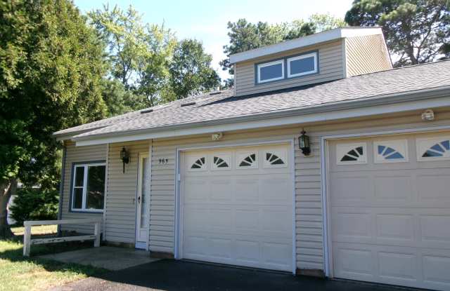 965 Seabury Court photos photos