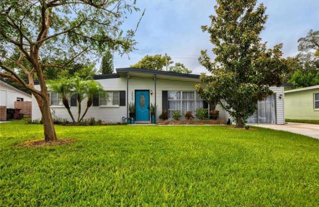 3020 Oxford Street photos photos