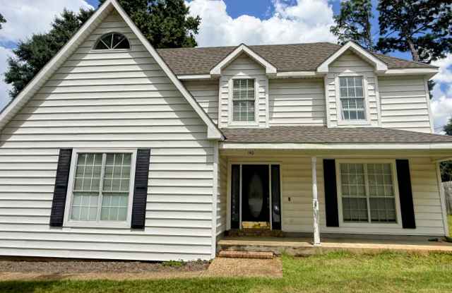 140 Broadmoor Drive Gallery 1