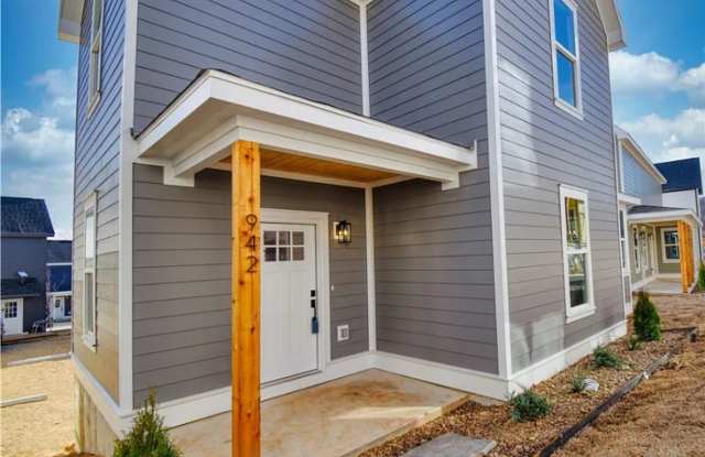 Stunning 2 Bedroom Home- Practically New~! (Fayetteville) **MOVE IN SPECIAL AVAILABLE*** photos photos