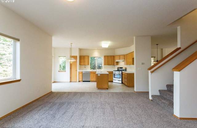 16195 SW Bryce Court Gallery 3