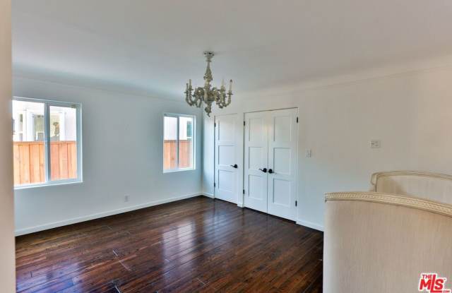 2036 Linnington Ave Gallery 4