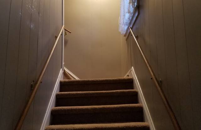 76 Oney Ave 3Bdrm 2Ba $795 Gallery 1