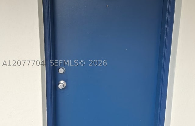 13035 Emerald Dr Gallery 3