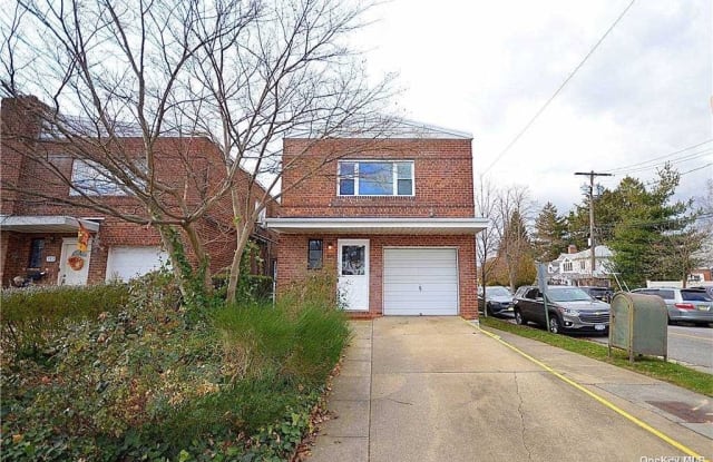391 Willis Avenue - 391 Willis Avenue, Williston Park, NY 11501