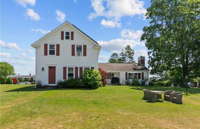20 Borden Farm Road - 20 Borden Farm Road, Newport County, RI 02871