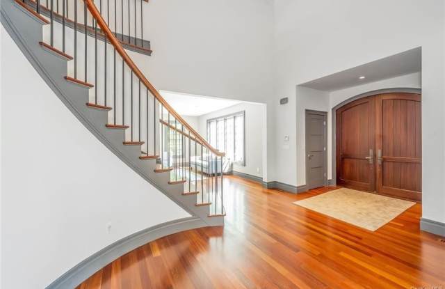 85 Banks Road Gallery 4