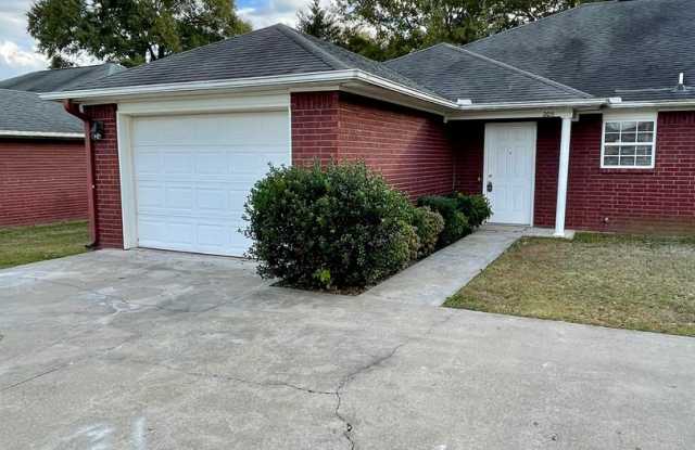 Large 2B/2B Duplex in Barling - Coming in October! photos photos