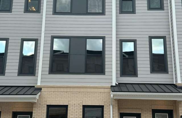 709 PARKER BOULEVARD photos photos