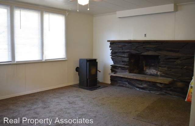 15909 Manor Way Gallery 2