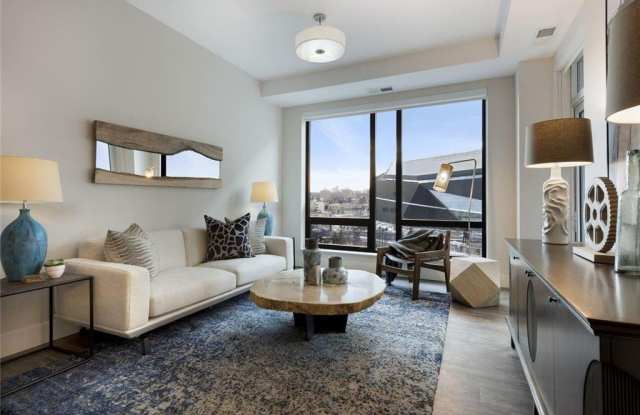 212 10th Avenue S photos photos