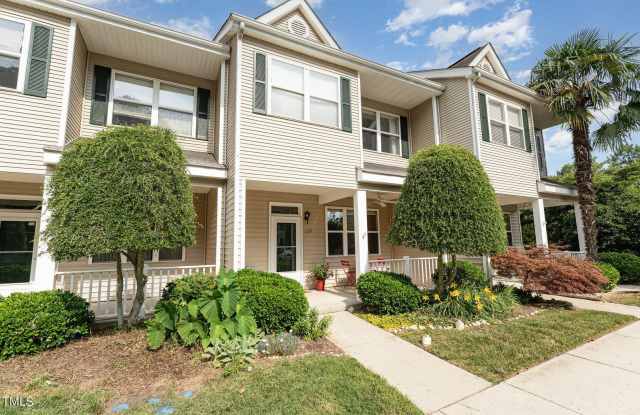 Beautifully Updated Townhome Near Historic Downtown Apex photos photos