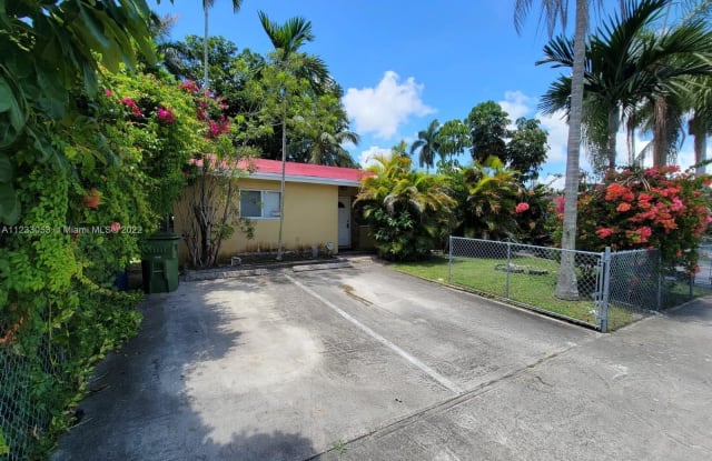 209 SW 9th St - 209 Southwest 9th Street, Hallandale Beach, FL 33009