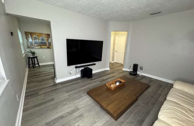 3521 West Paul Avenue - 3521 West Paul Avenue, Tampa, FL 33611