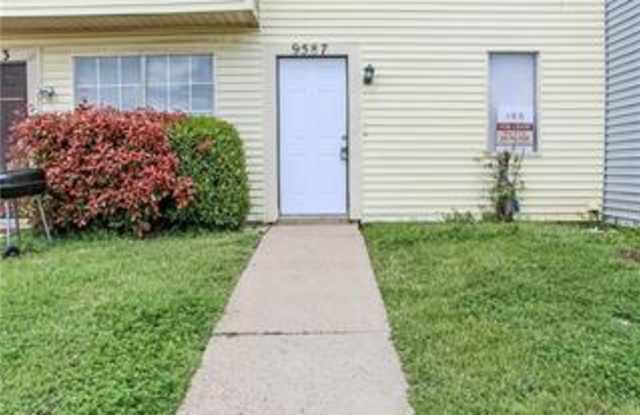 9587 Olde Towne Row - 9587 Olde Towne Rowe, Dallas, TX 75227