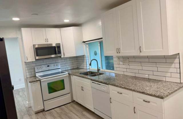 8361 NW 27th Place, Sunrise, FL 33322 - 2302 Gallery 1