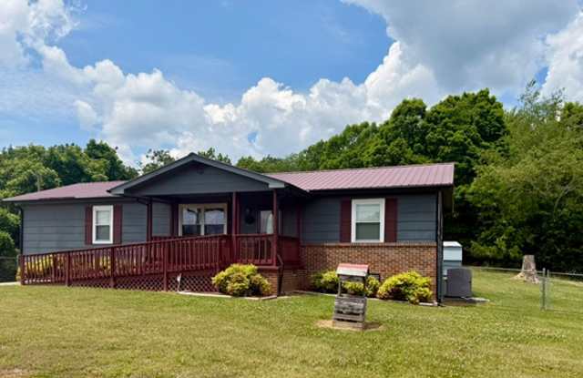 Loudon 37774 - COMING SOON! Available by June 15th! 3 bedroom, 1 bath home - Contact Linda Meese (865) 591-6004 photos photos Loudon 37774 - COMING SOON! Available by June 15th! 3 bedroom, 1 bath home - Contact Linda Meese (865) 591-6004 photos photos