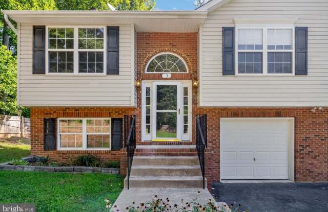 3 CRESTVIEW Drive Gallery 4