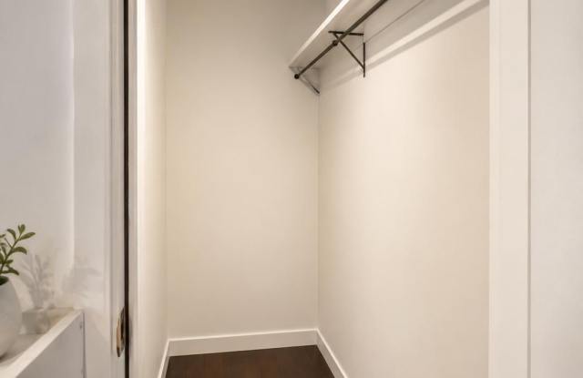 353 W 19th Street Gallery 3