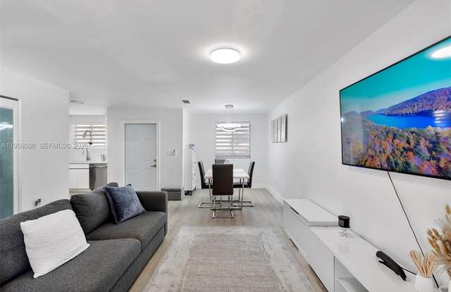 342 NW 114th Ave photos photos