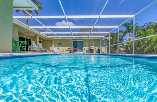 9834 Delaware - 9834 Delaware Street, Bonita Springs, FL 34135