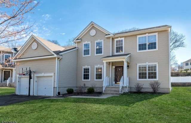 706 SKYLINE DRIVE photos photos