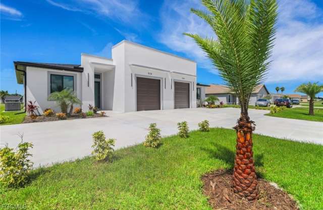 928 NE 8th Place photos photos 928 NE 8th Place photos photos