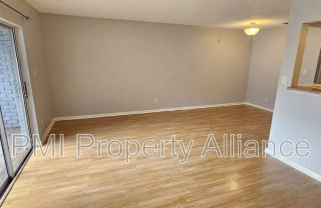 302 Lewfield Circle Gallery 3