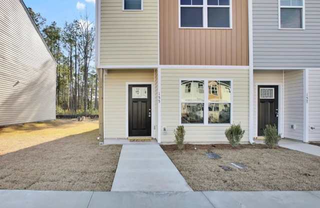 Beautiful unfurnished End unit - 2 bedroom 2.5 bath Townhouse - Holly Ridge - 155 Buckhorn Avenue, Holly Ridge, NC 28445