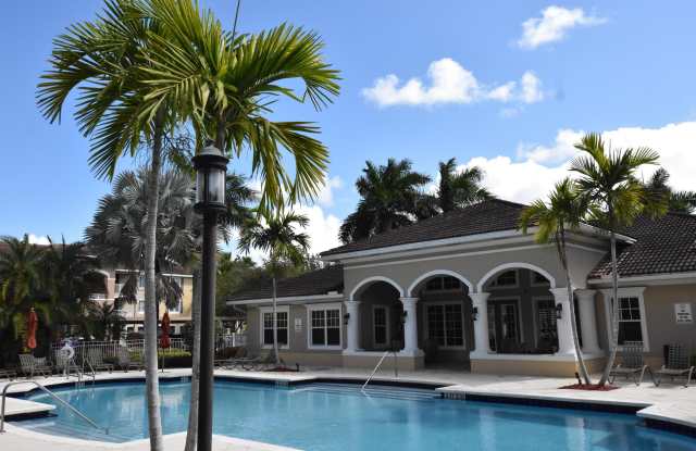 6533 EMERALD DUNES Drive Gallery 1