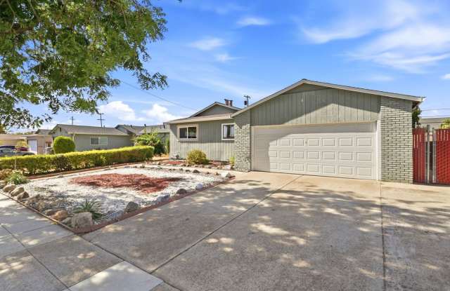 Bright Ranch Home with Fresh Updates Gallery 4