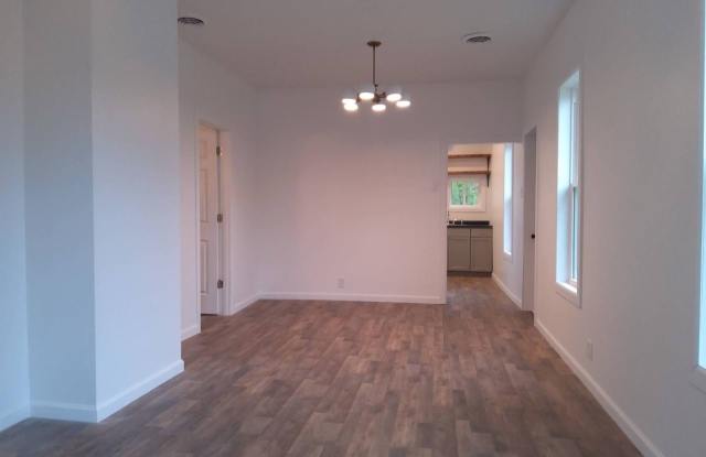 722 E Simonton St Gallery 2