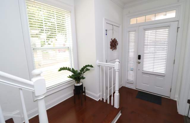 556 Balsam Fir Dr Gallery 2