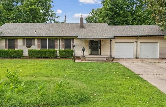 Beautiful 3 Bedroom home! Fully renovated kitchen! photos photos