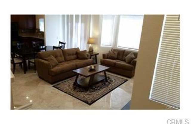 24405 MARQUIS Circle Gallery 3